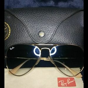Unisex Ray Ban sunglasses